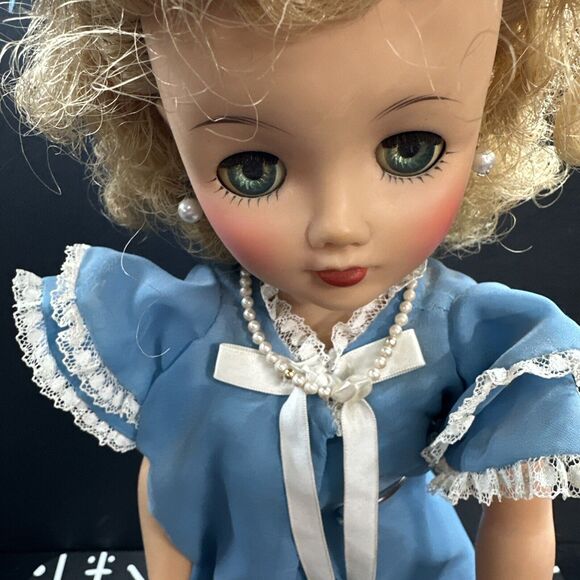 Vintage 1950s Ideal VT-18 Doll with Sleep Eyes - Picture 4 of 10